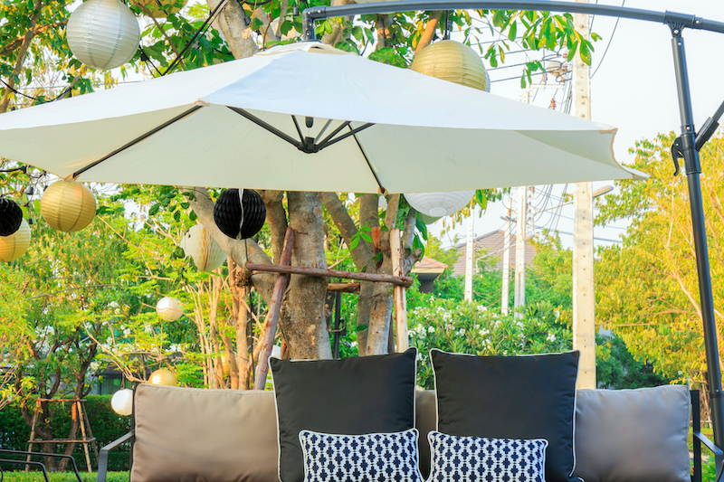 best cantilever patio umbrella